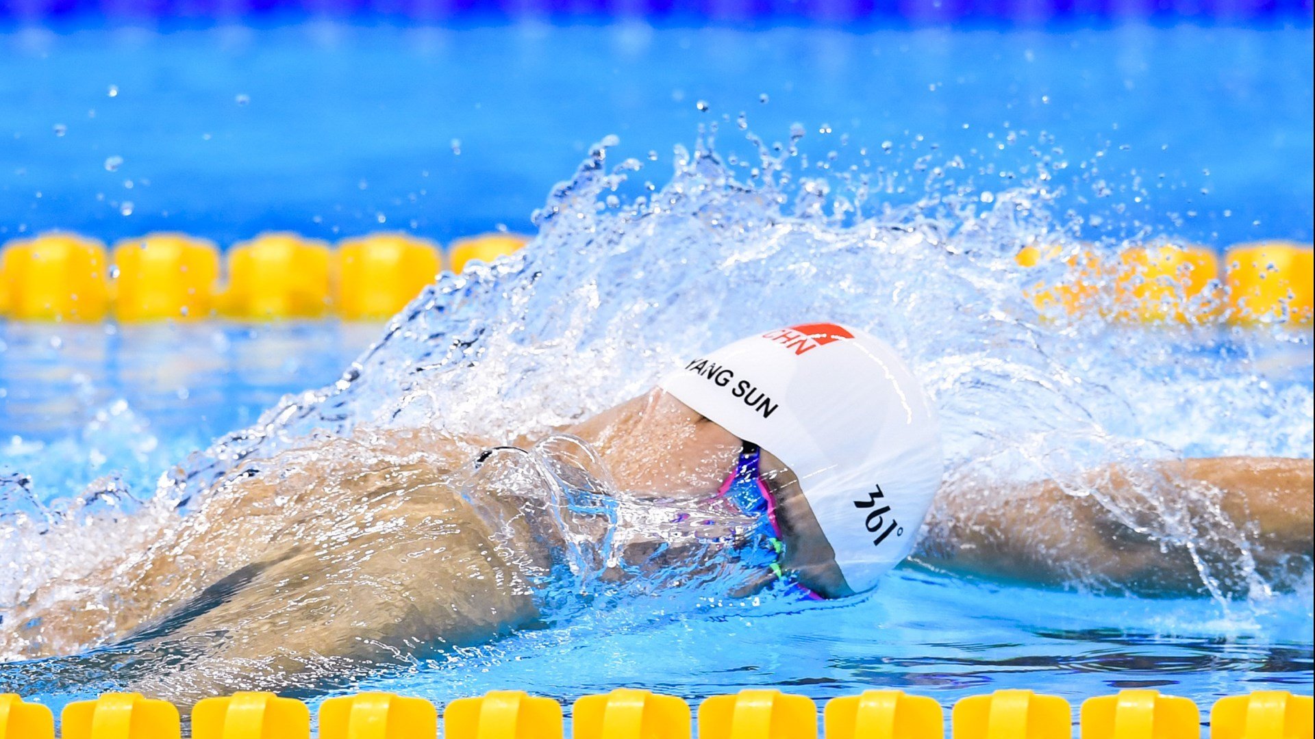 校园足球盛会频频举办,激发青少年的运动兴趣与活力,校园足球开展