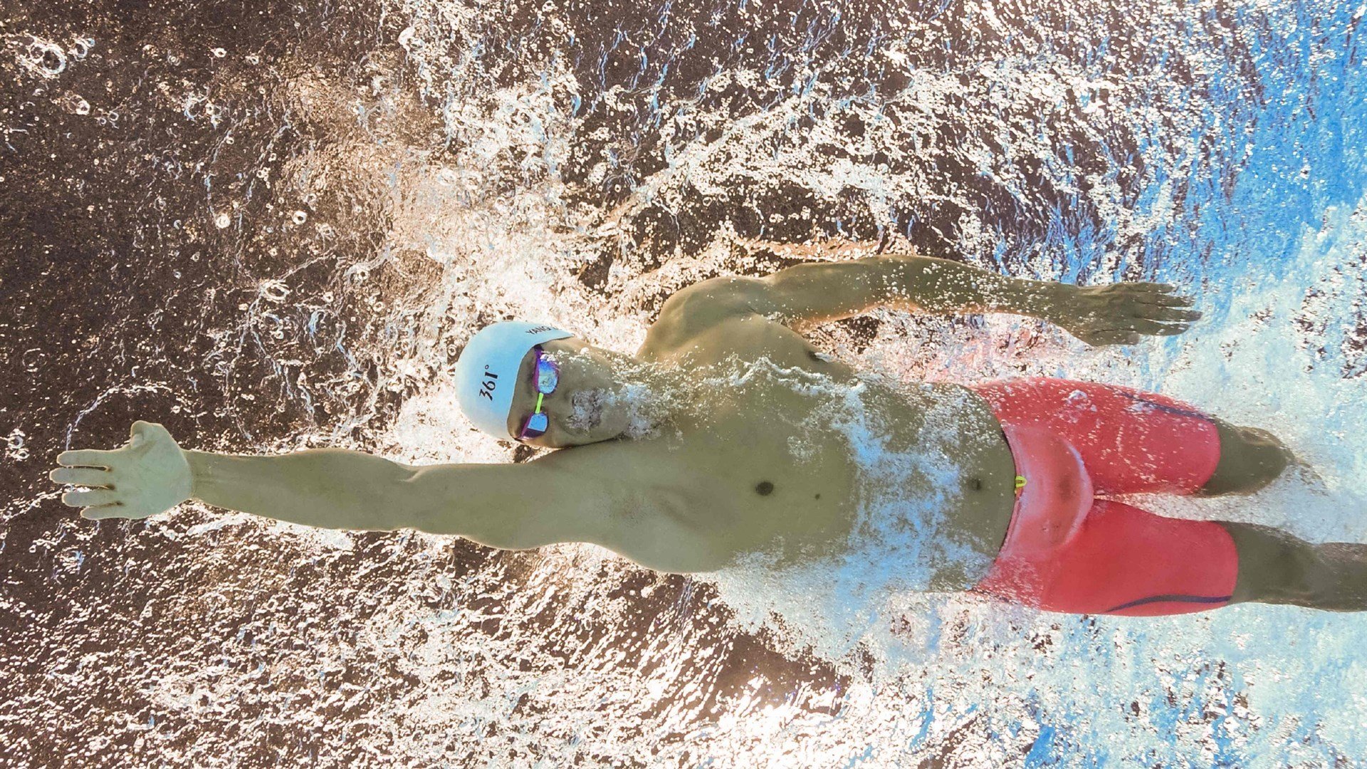 开云ios下载-赛场奇迹：逆境中逆转赢得荣耀